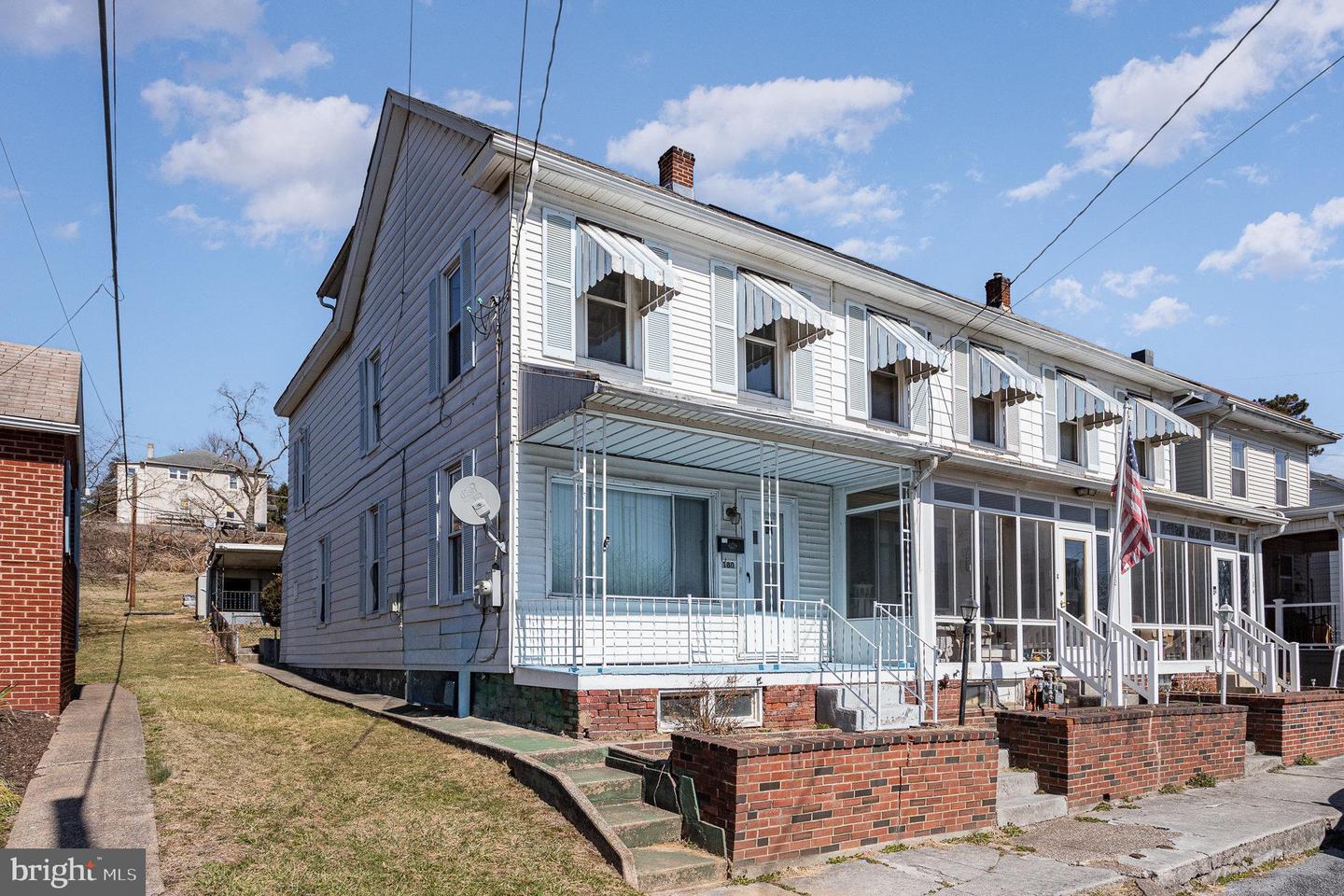 180 Market St Property Photo