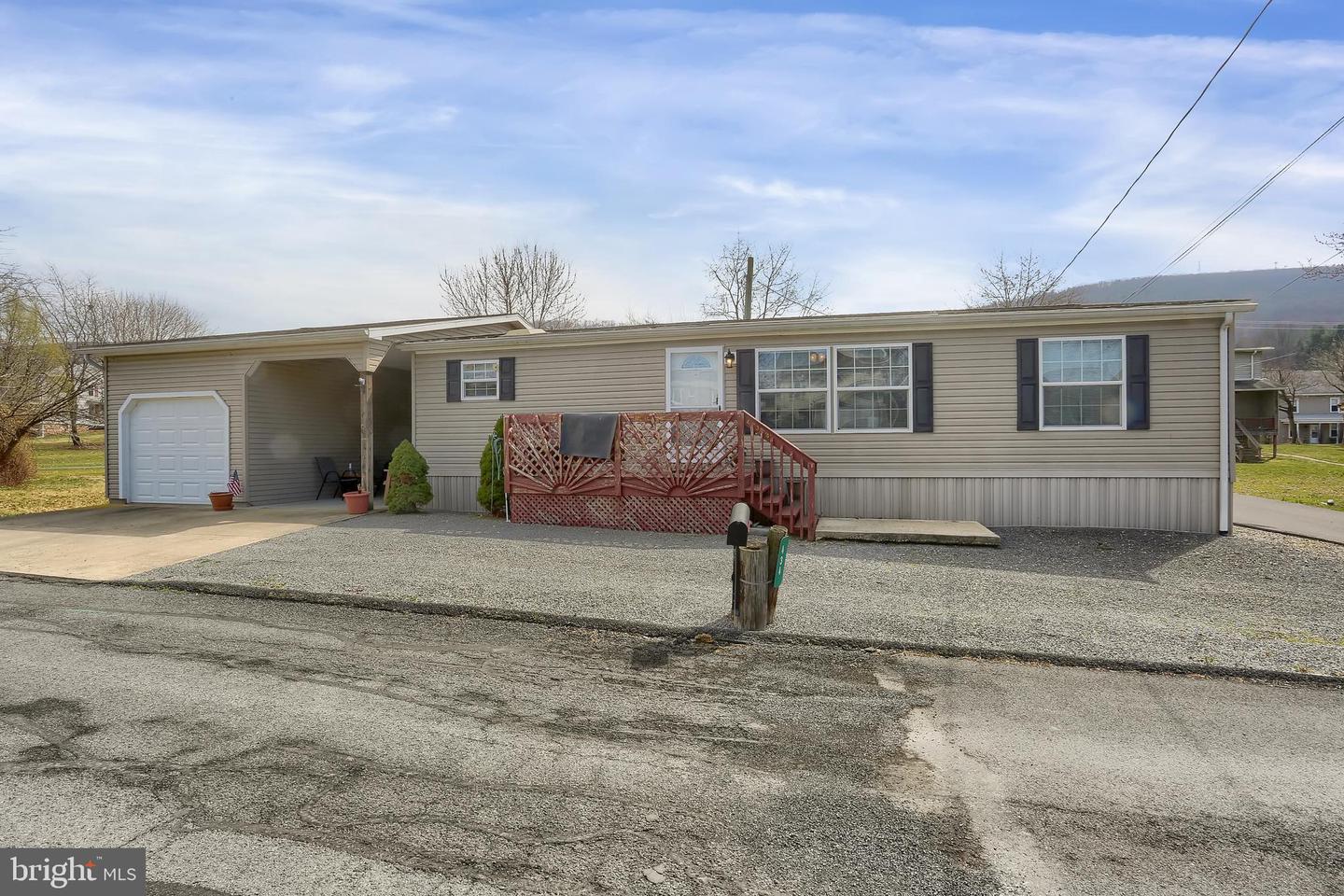 434 W Maple Ave Property Photo
