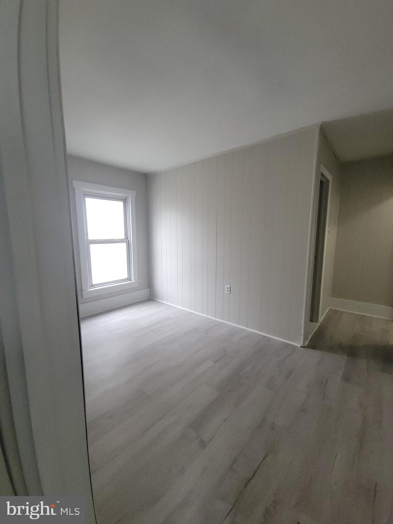 507 W Market St Property Photo 16