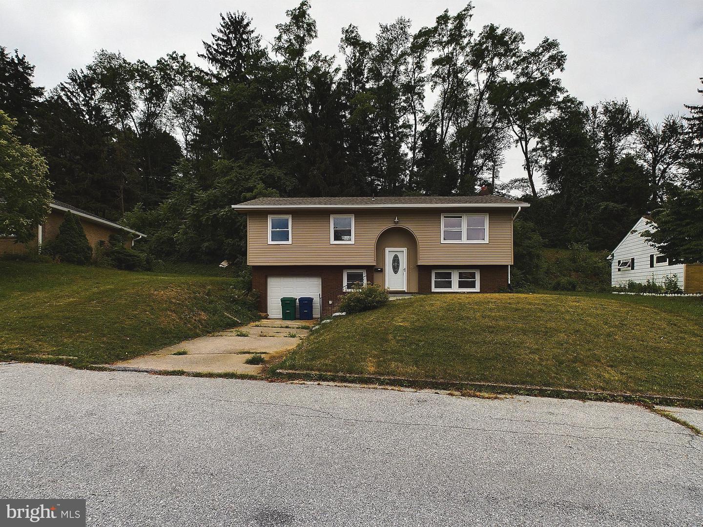 4011 Eastbrook Rd Property Photo