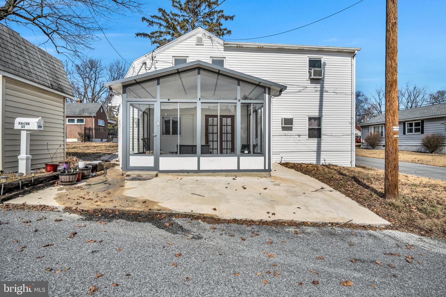 104 Paxton St Property Photo
