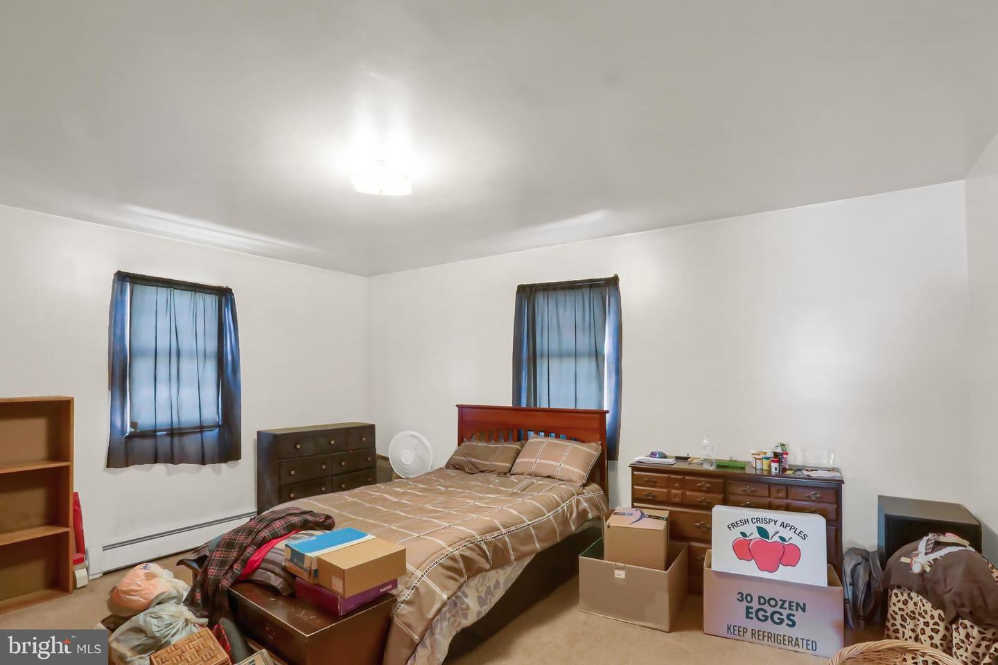 641-645 Main St Property Photo 18