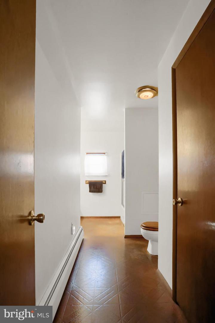 641-645 Main St Property Photo 26
