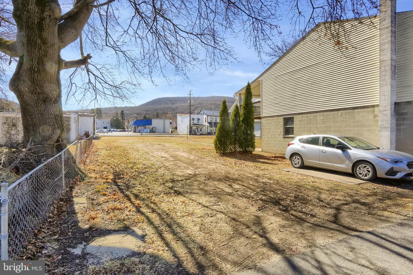 641-645 Main St Property Photo 39