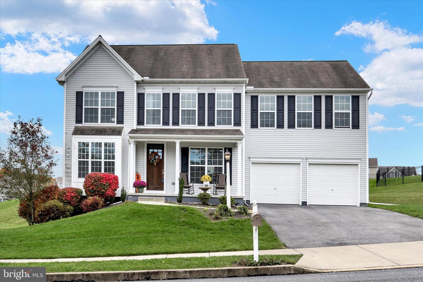 7025 Beech Tree Dr Property Photo
