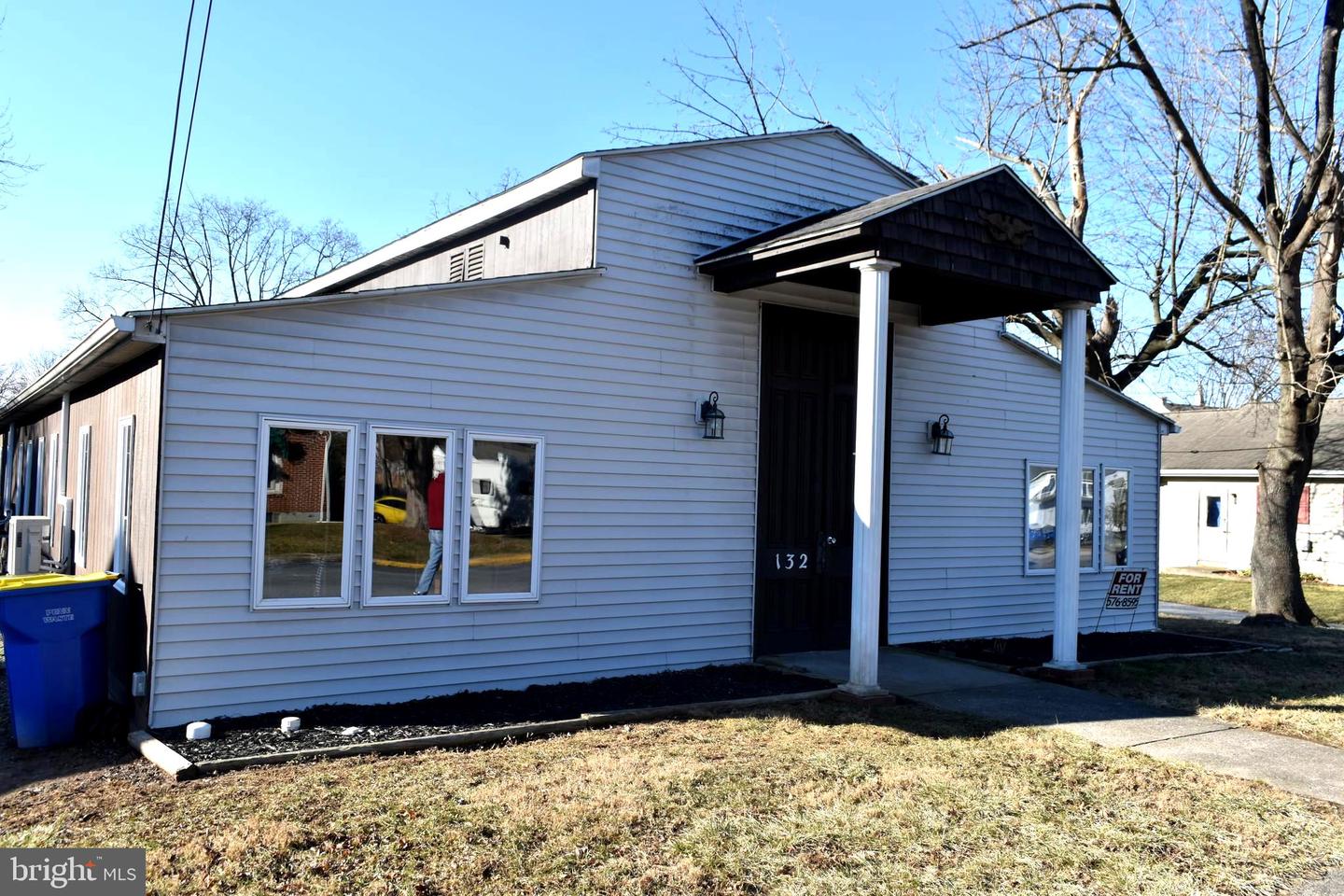 132 Columbia St Property Photo 1