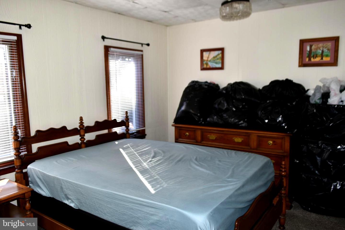132 Columbia St Property Photo 2