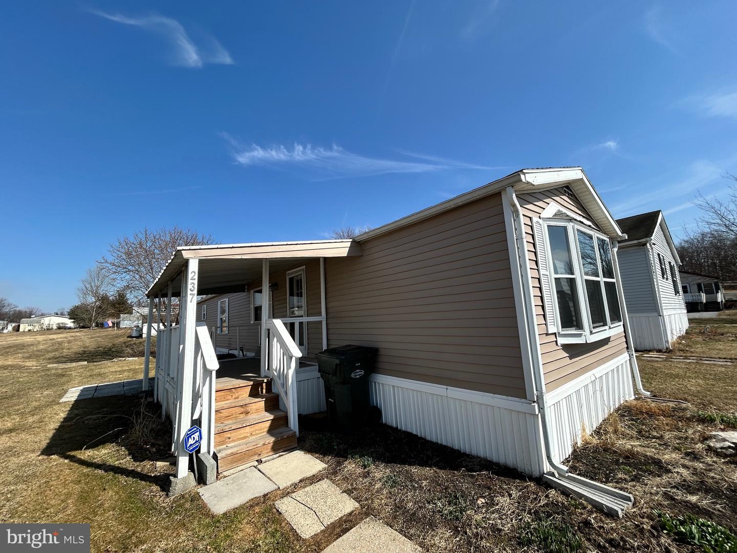 237 Saginaw St Property Photo