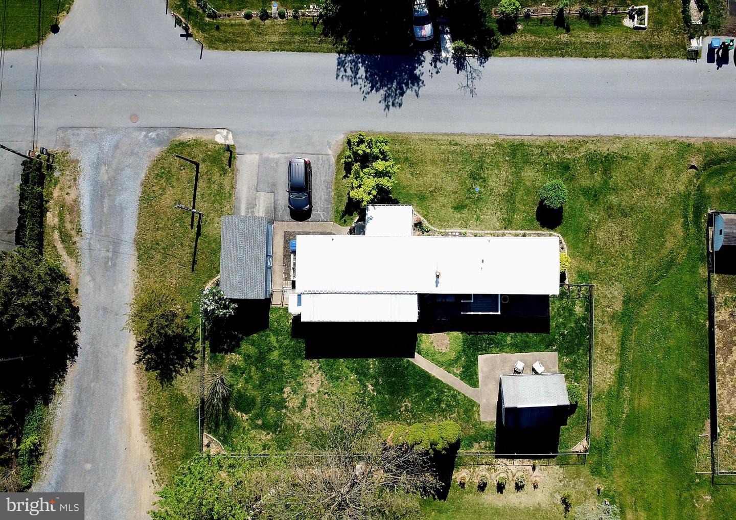 5556 Poplar St Property Photo 8