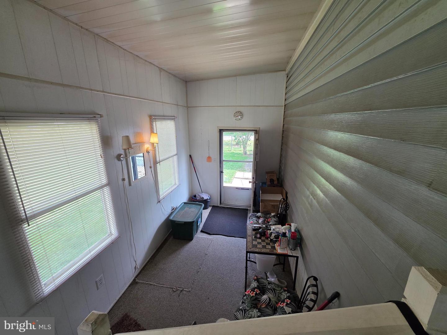 5556 Poplar St Property Photo 33