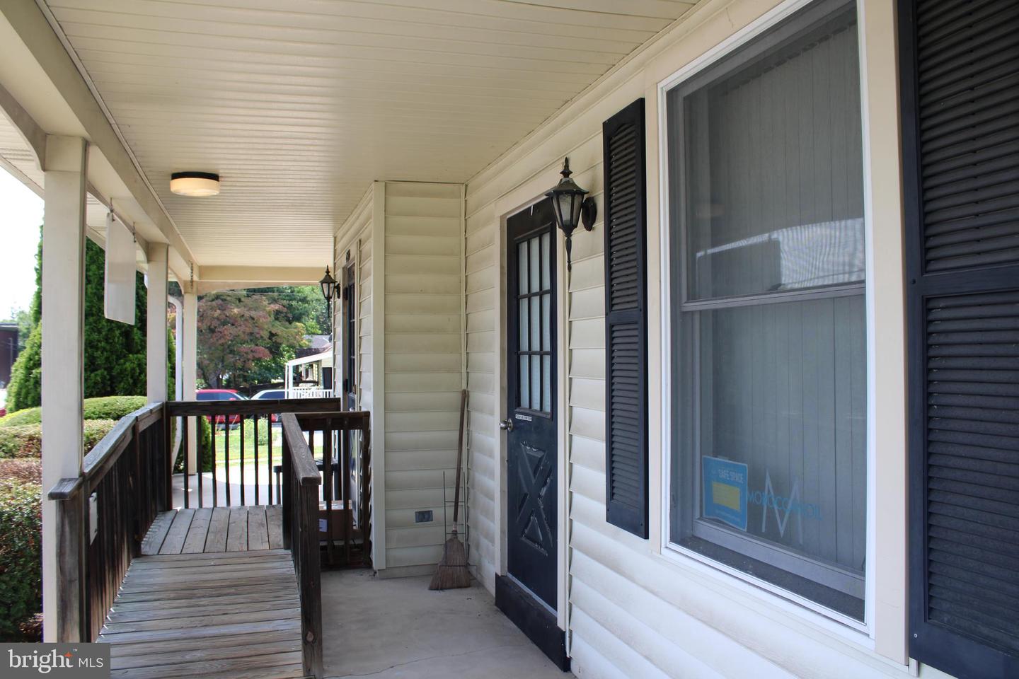 4714 Orchard St Property Photo 2