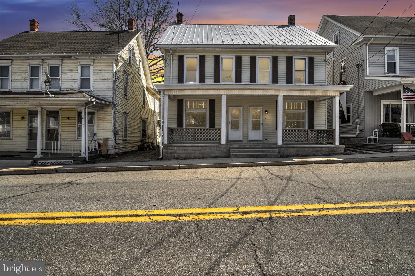 76 E Main St Property Photo