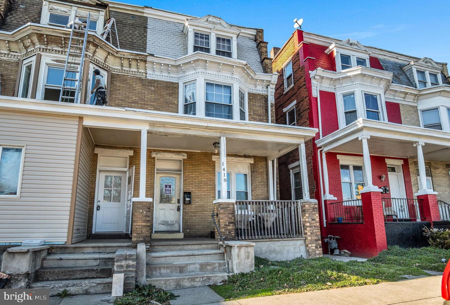 1418 State St Property Photo 1
