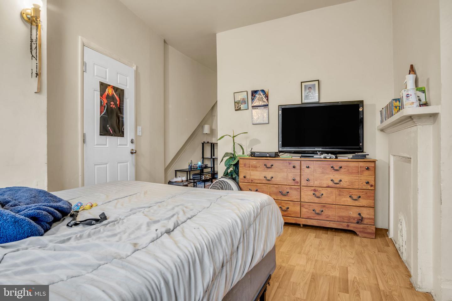 1418 State St Property Photo 6
