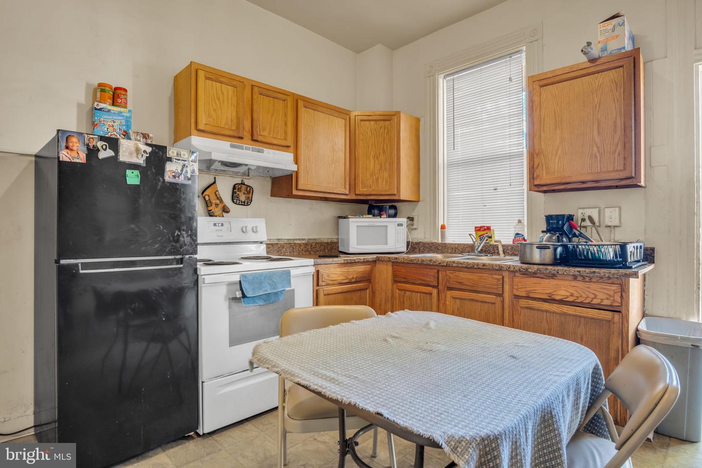 1418 State St Property Photo 7