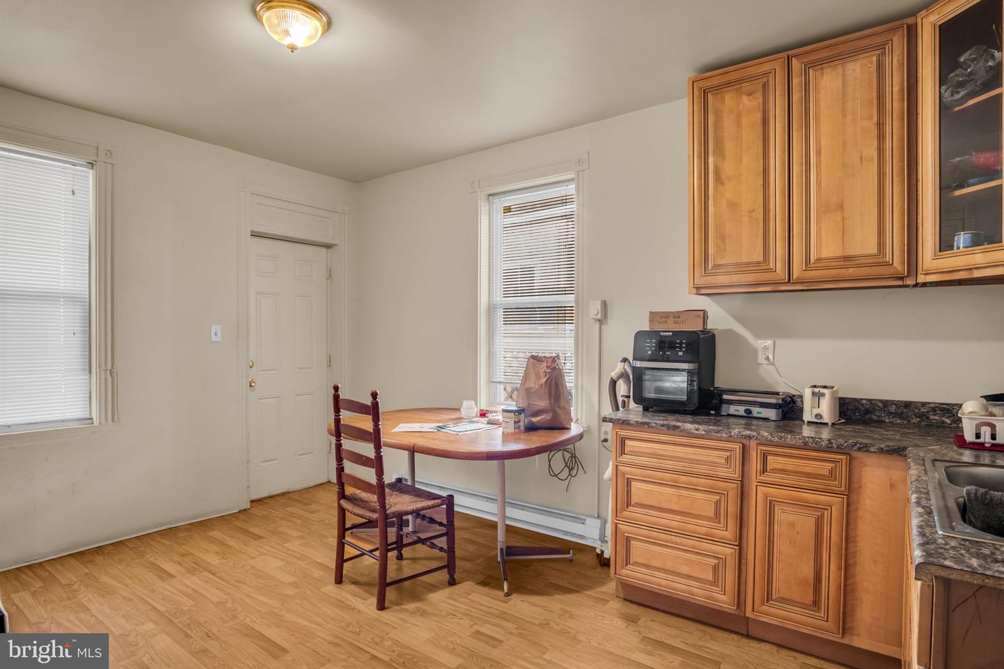 1418 State St Property Photo 14