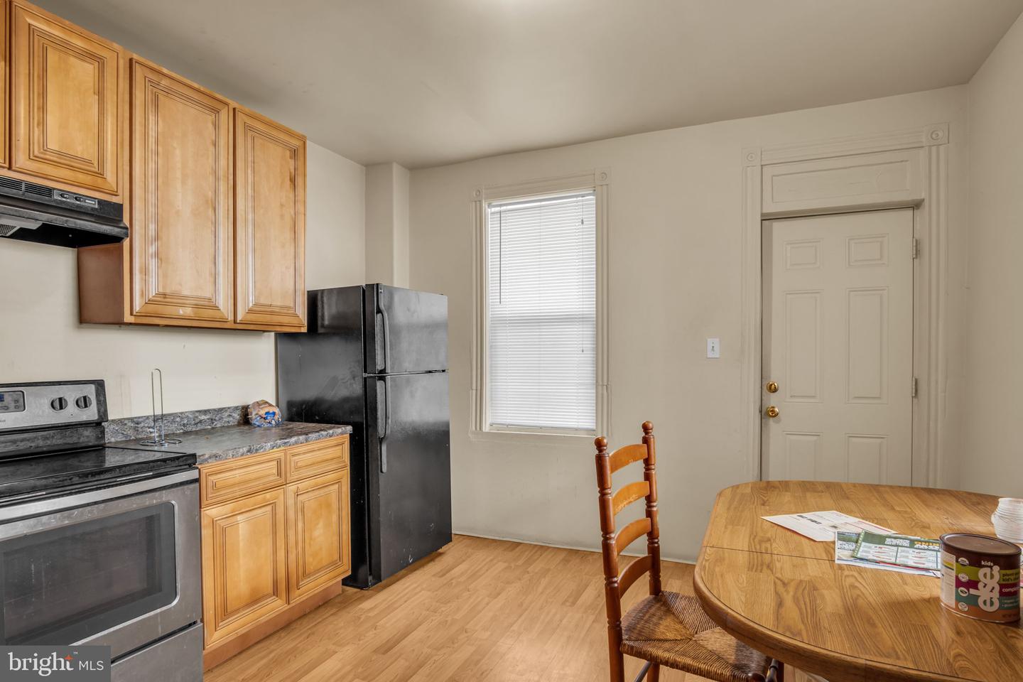 1418 State St Property Photo 15