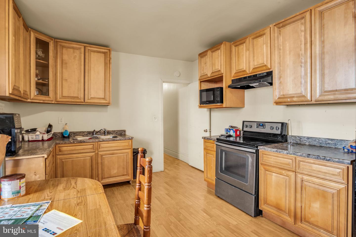 1418 State St Property Photo 16