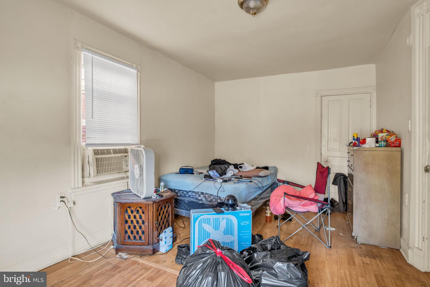 1418 State St Property Photo 17