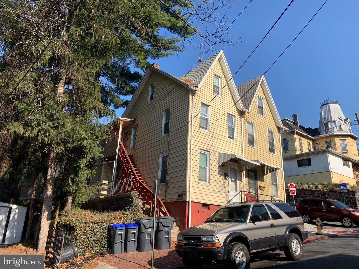 117 Walnut St Property Photo 3
