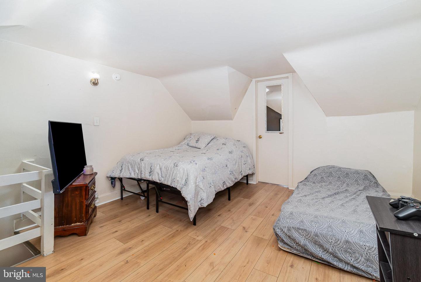 117 Walnut St Property Photo 13