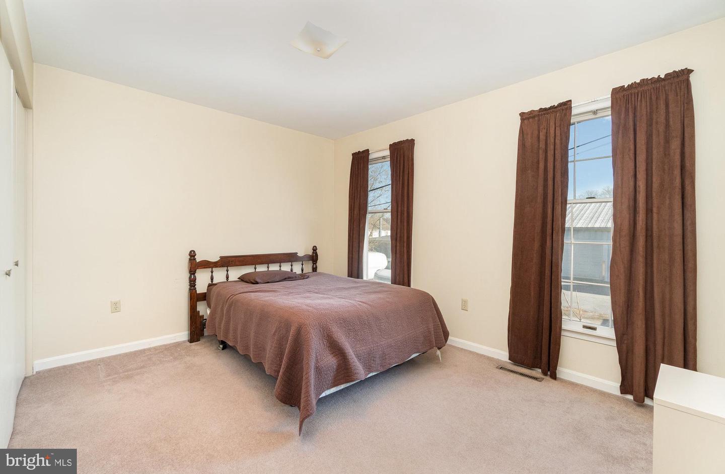 221 Duke St #d Property Photo 10
