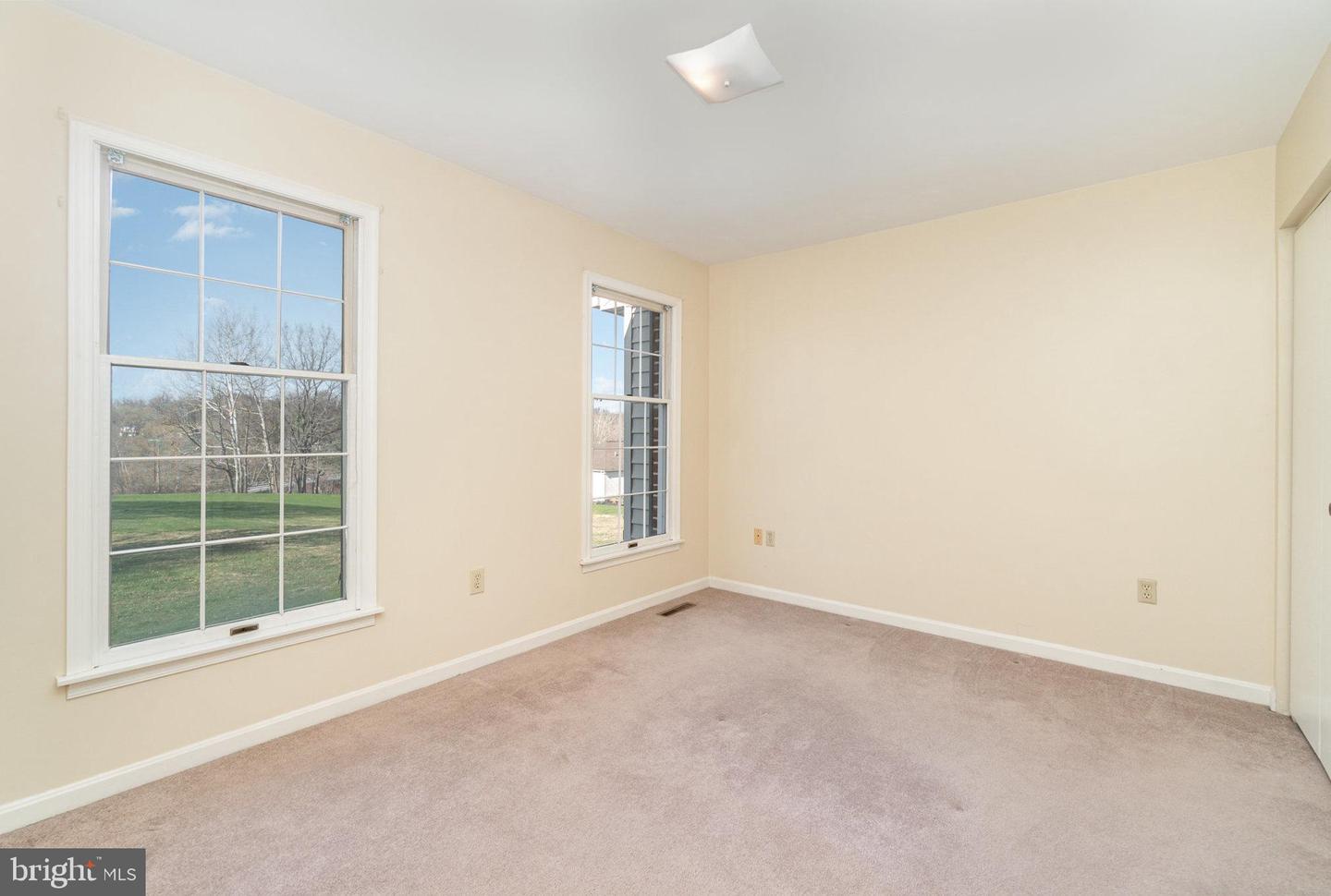 221 Duke St #d Property Photo 11