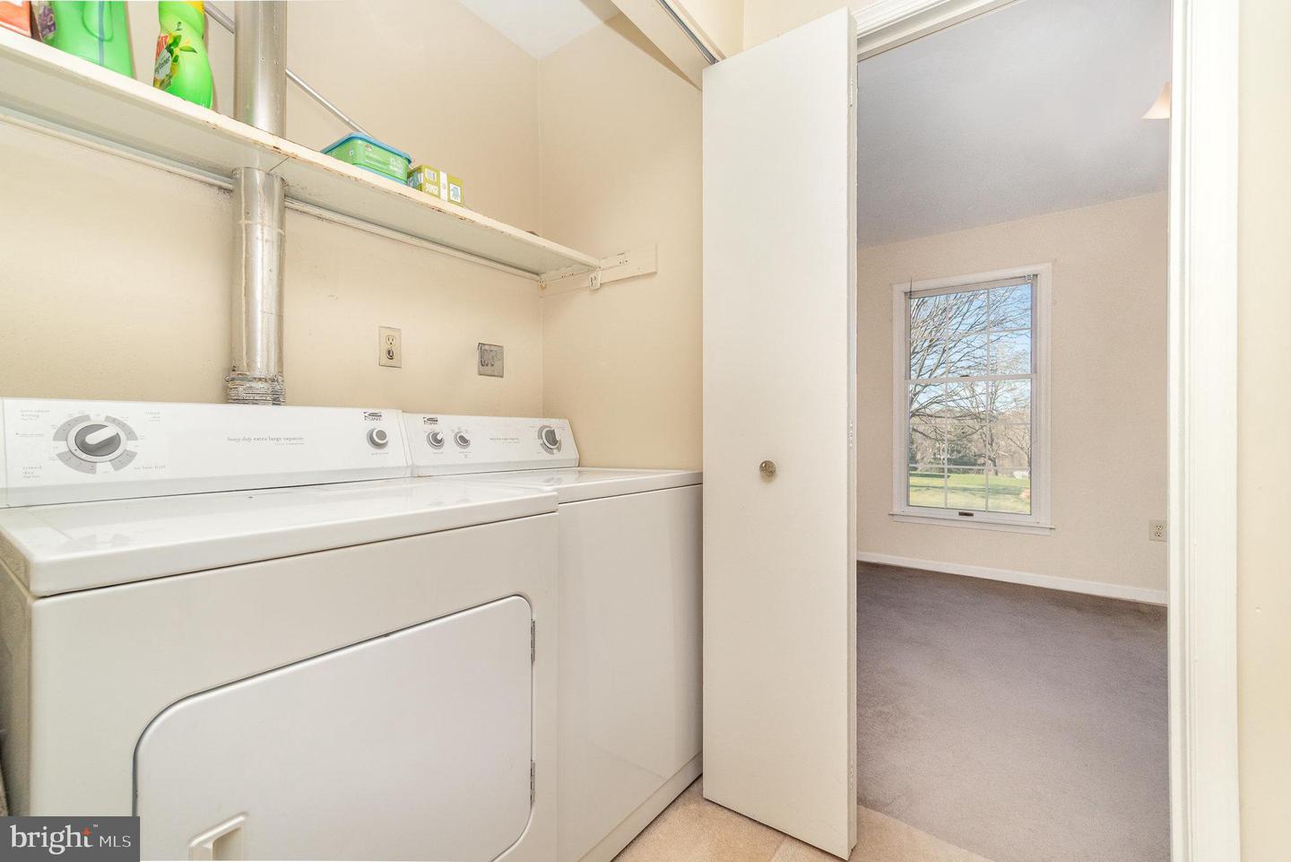 221 Duke St #d Property Photo 13