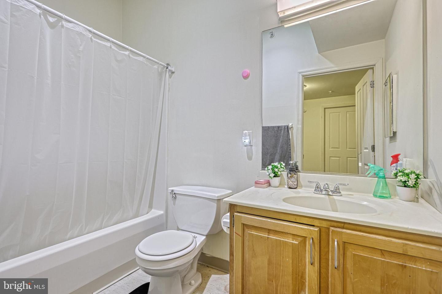 1312 Derry St Property Photo 24
