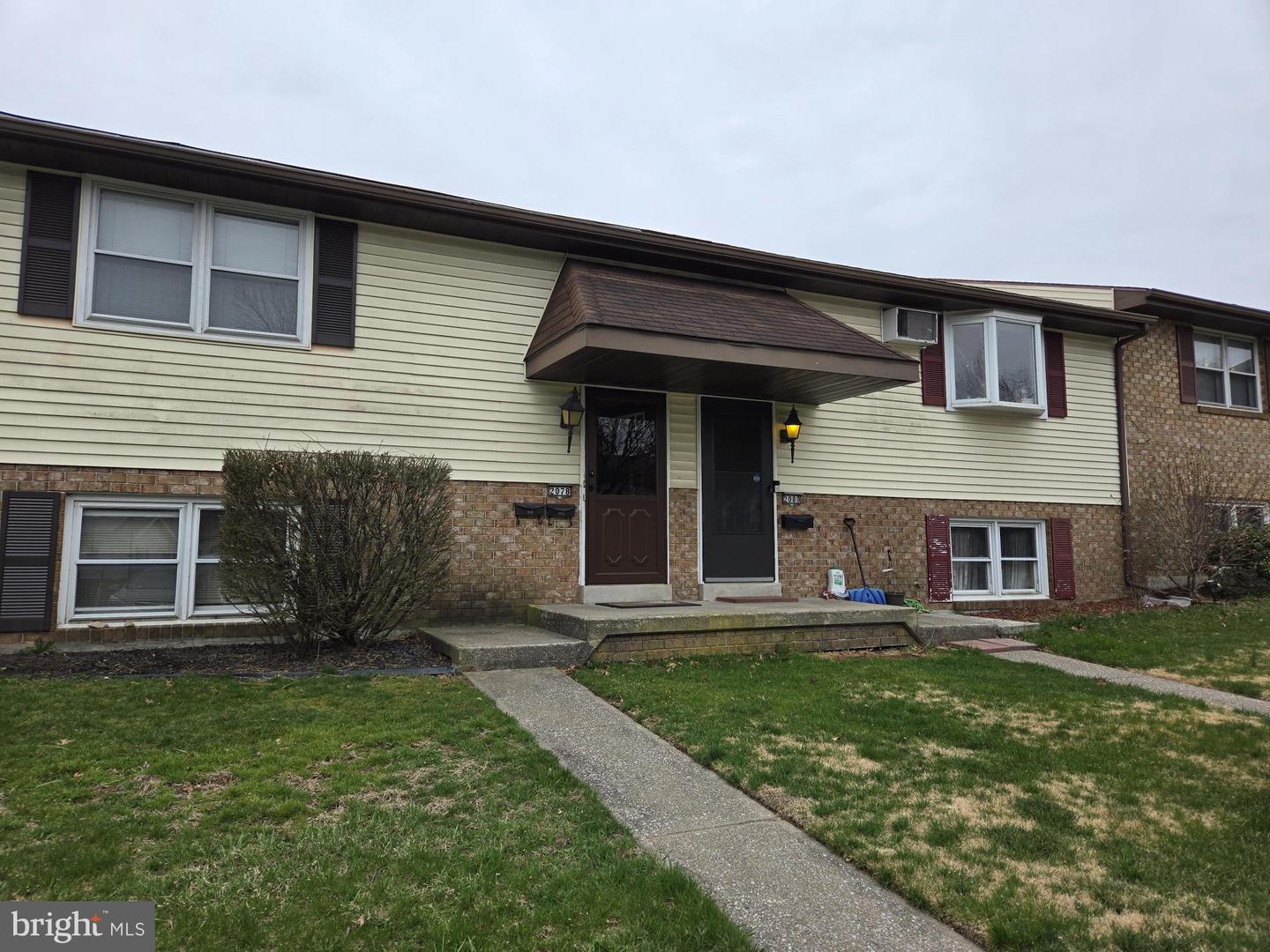2078 Brentwood Dr Property Photo 1
