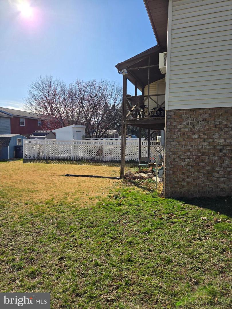 2078 Brentwood Dr Property Photo 4