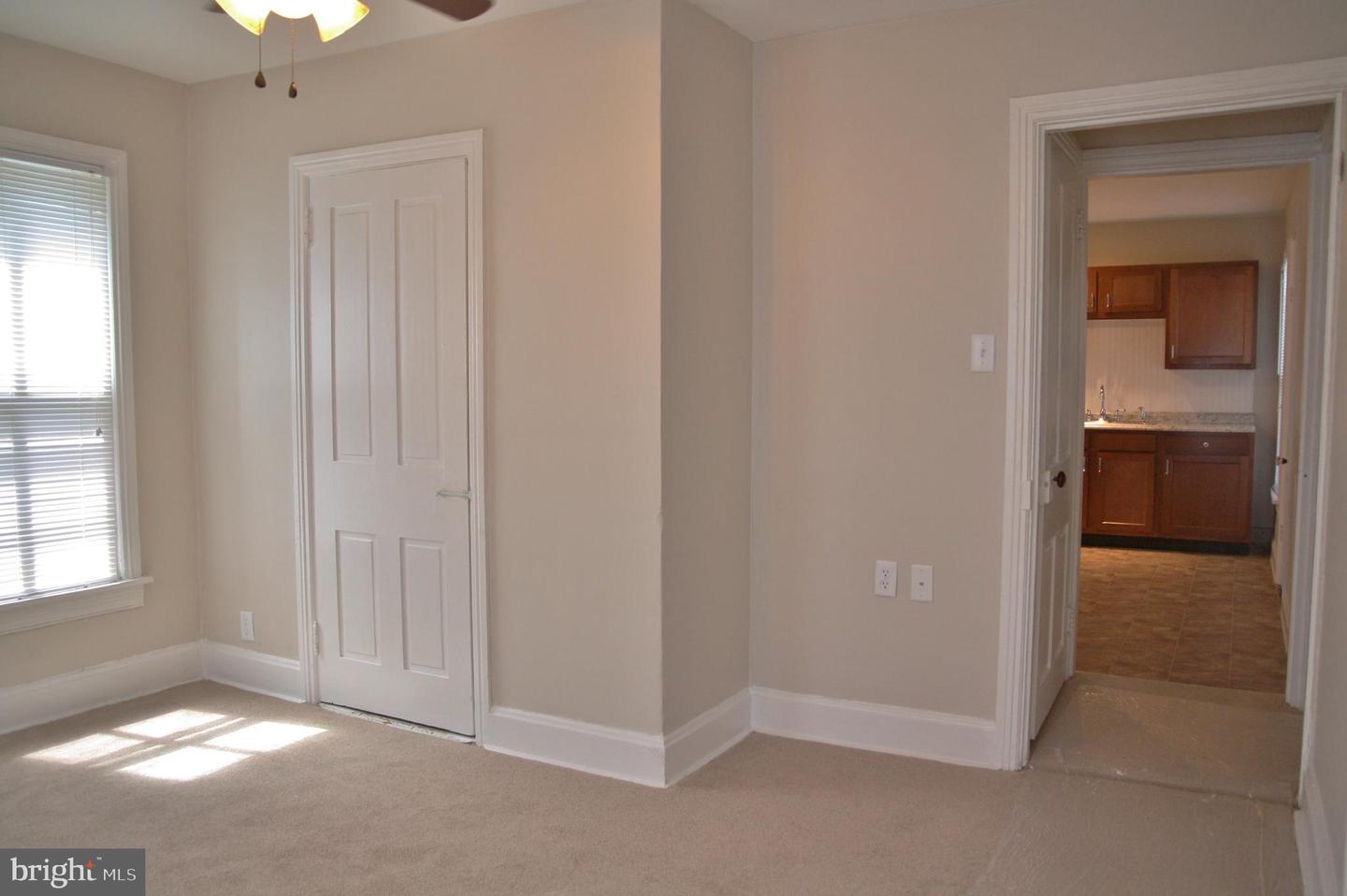 537 2nd St Property Photo 18