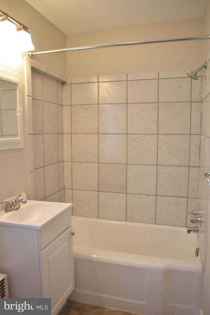 537 2nd St Property Photo 21