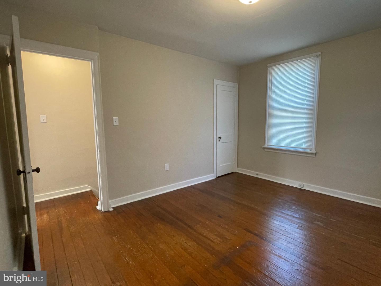 537 2nd St Property Photo 32