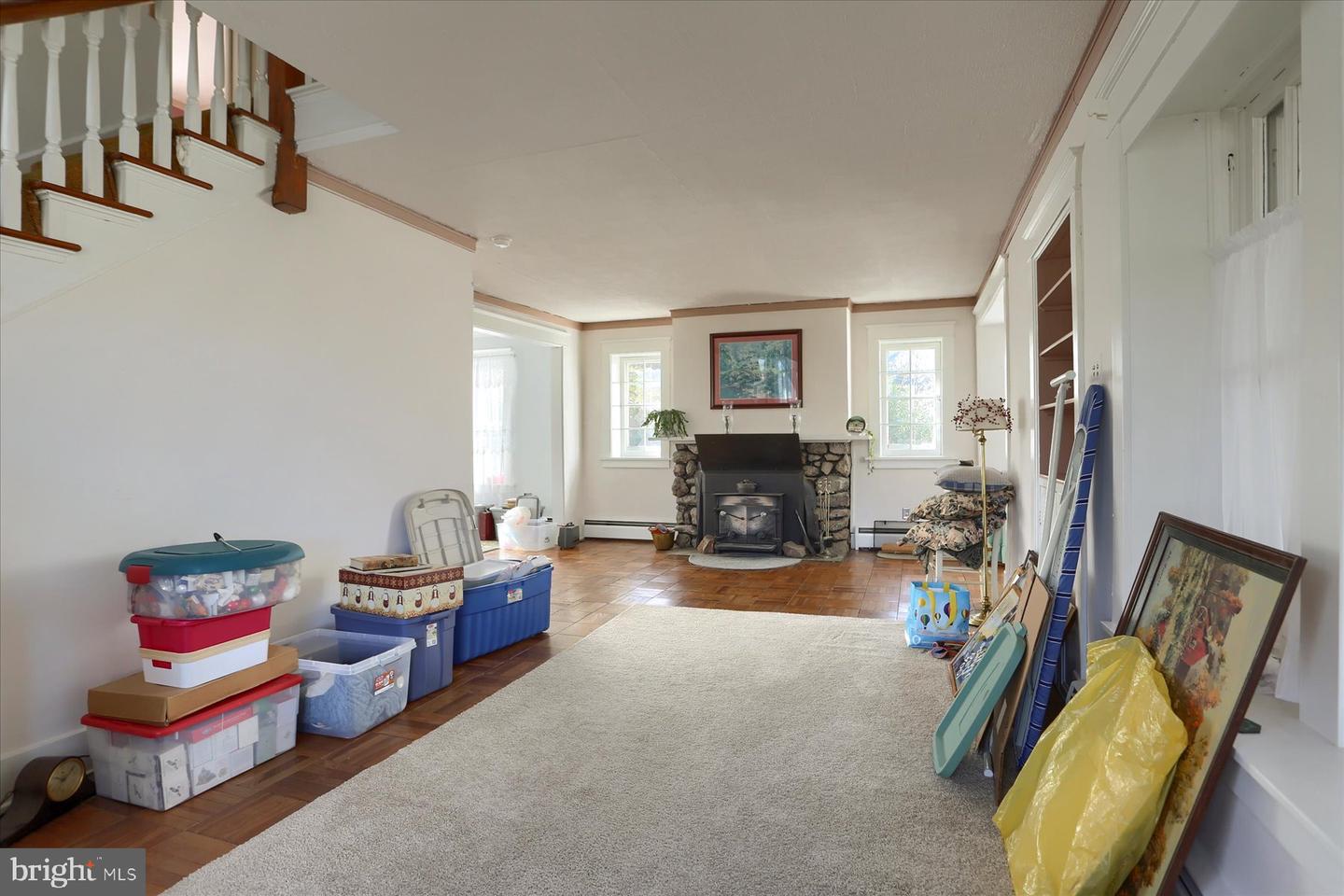 4 Hillside Rd Property Photo 18