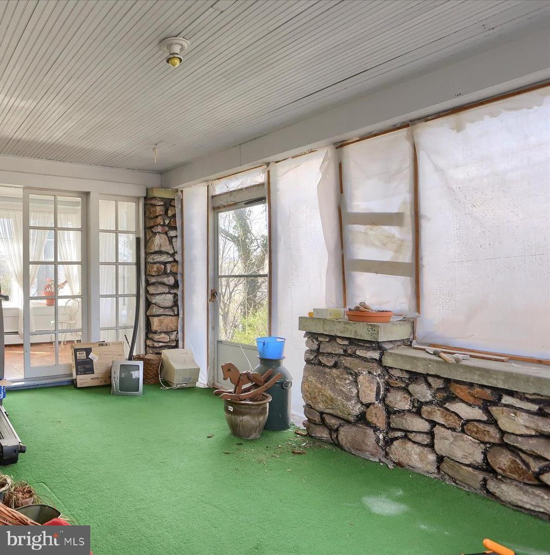 4 Hillside Rd Property Photo 20