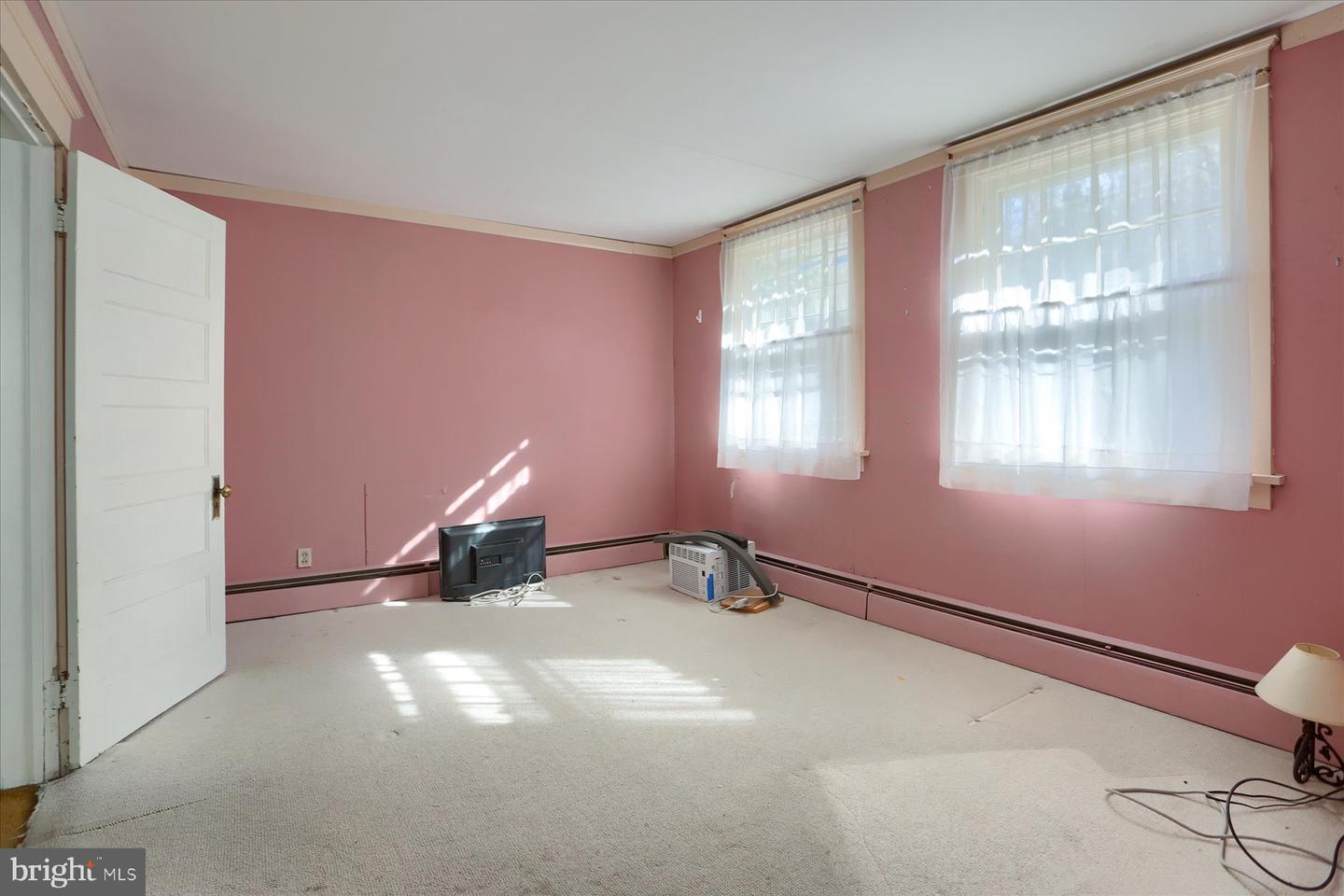 4 Hillside Rd Property Photo 25