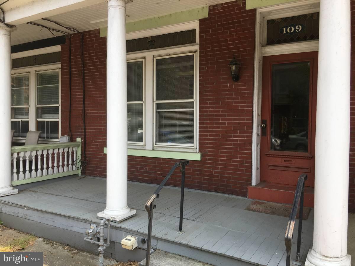 109 Boas St Property Photo 2