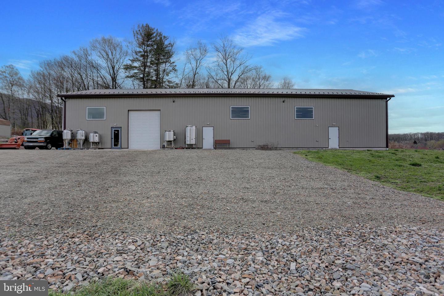596 Harman Rd Property Photo 40