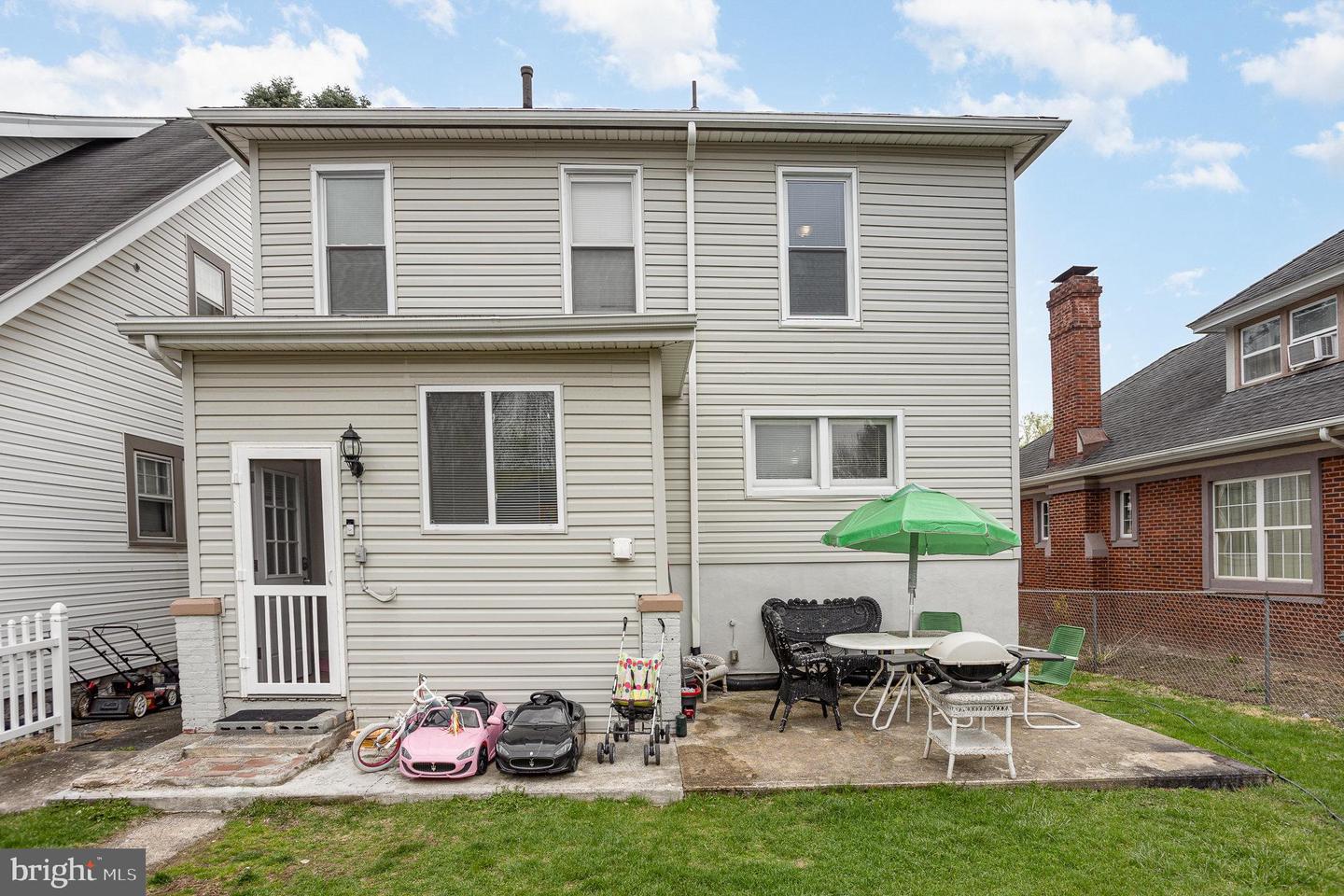 629 Pine St Property Photo 27