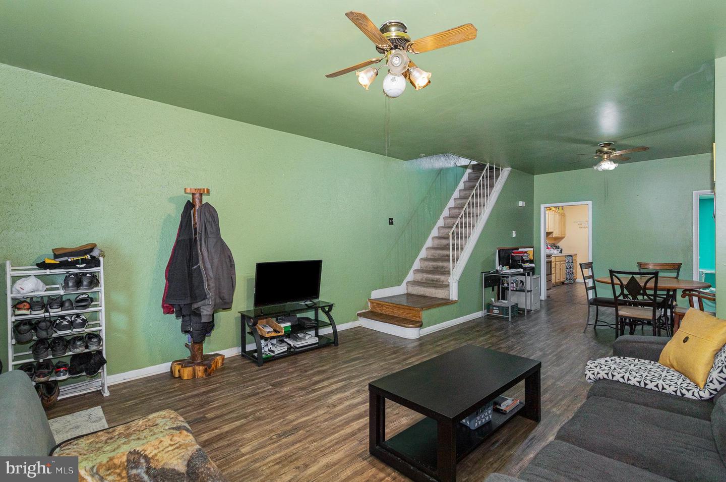 154 N Catherine St Property Photo 5
