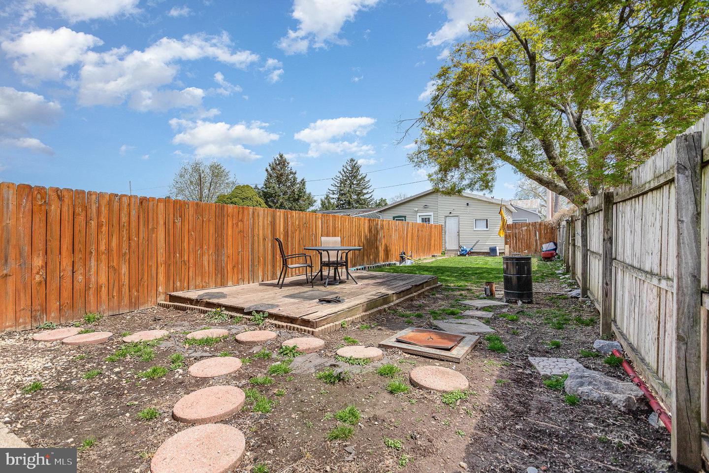 154 N Catherine St Property Photo 21