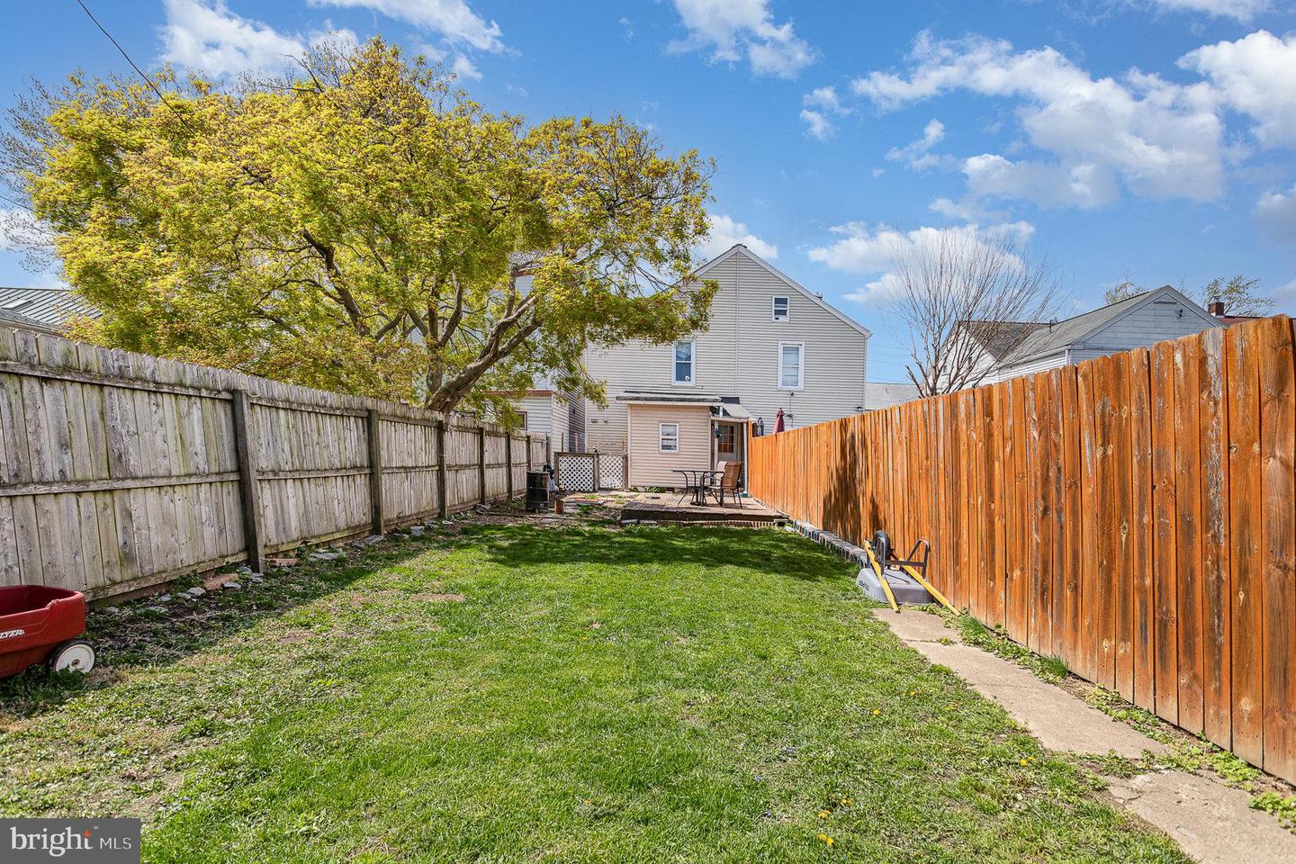 154 N Catherine St Property Photo 22