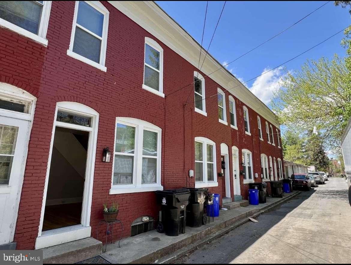 2306 Orange St Property Photo