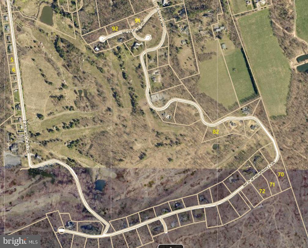 82 Straw Holw Property Photo 2