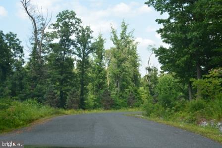82 Straw Holw Property Photo 9