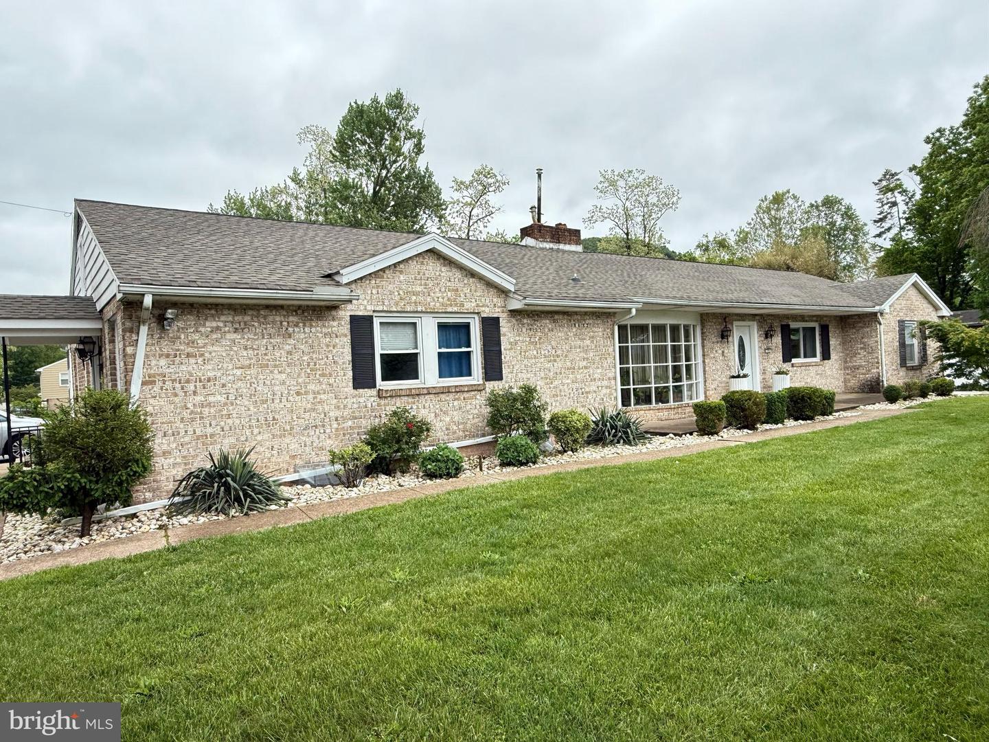 599 Claster Blvd Property Photo 1