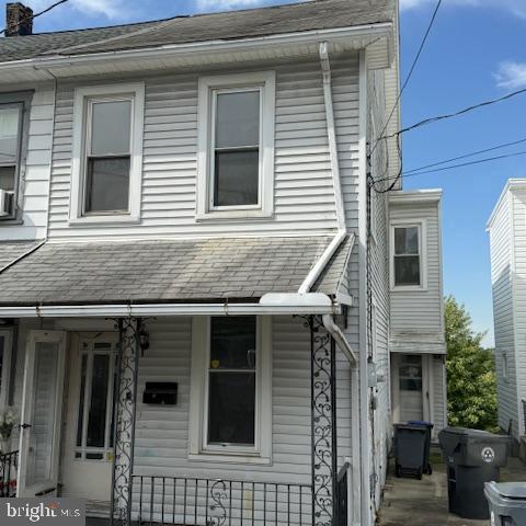 412 READING ST Property Photo 1