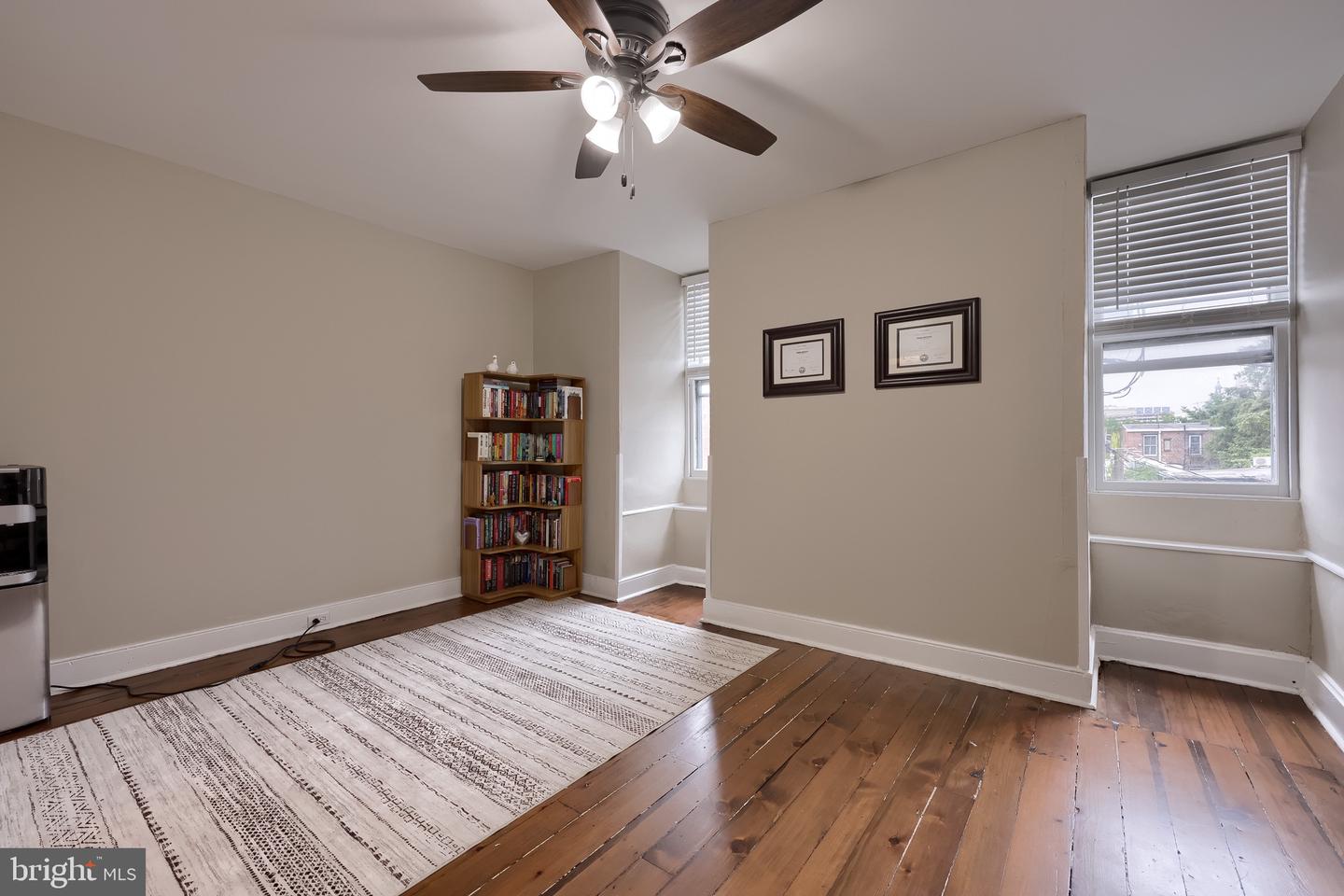 258 Herr St Property Photo 35