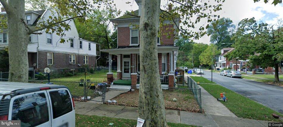 621 N 16th St Property Photo 1